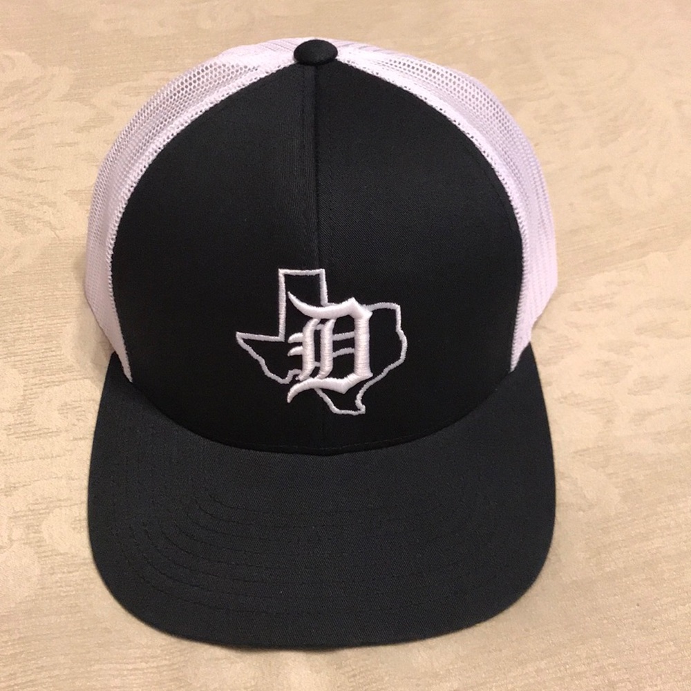 Marucci hat